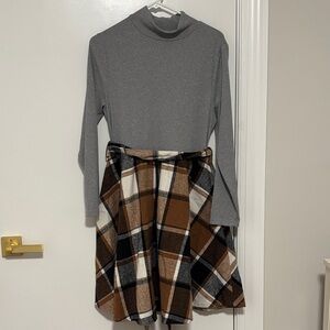 SHEIN Gray Top with Plaid Skater Skirt
